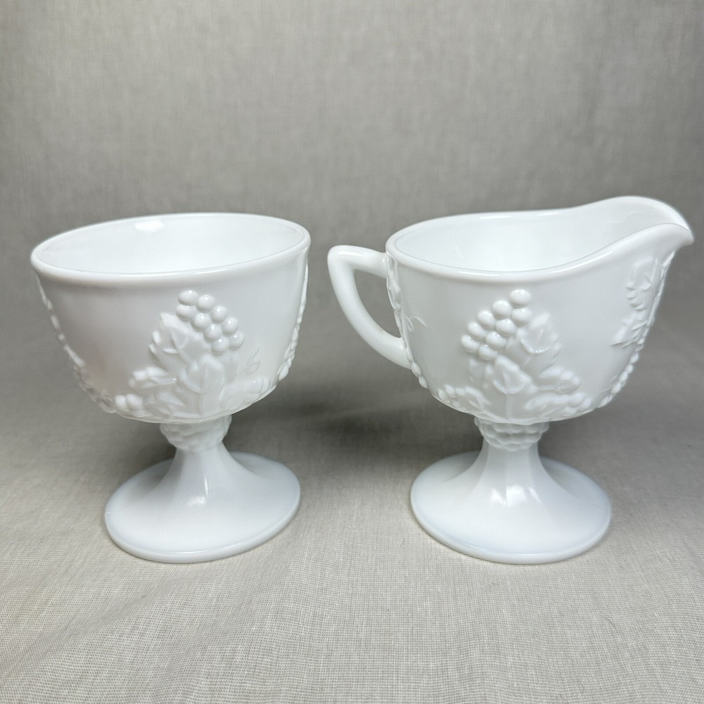 VTG Indiana Milk Glass Colony Harvest Grapes Cream and Sugar Set Mint Condition - Picture 2 of 6